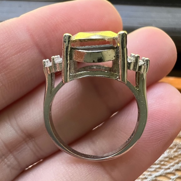 SOLD 2/12 925 SS Vintage Yellow Topaz & CZ or Rhinestones Ring - Picture 6 of 14